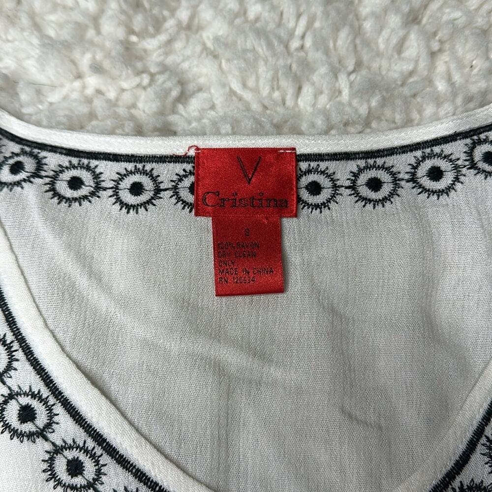 V Cristina White Navy Embroidered Oversized Lagenlook Gothic Statement Sleeves - Picture 3 of 9
